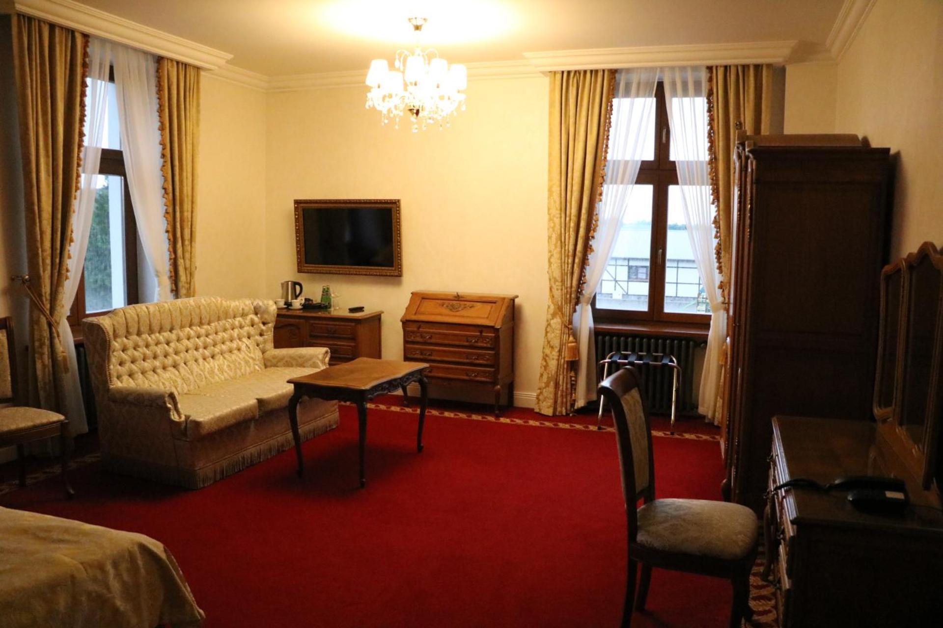 Palac Mortegi Hotel & Spa- Restauracja Szlachecka, Spa, Basen, Sauny, Jazda Konna, Mini Zoo- Luksus, Relaks I Przyroda W Jednym! Lubawa Szoba fotó